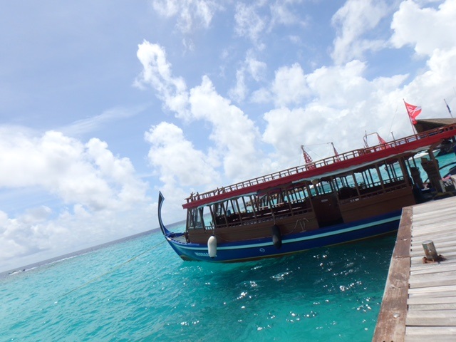ザ レジデンス モルディブ(The Residence Maldives)からダイビングへ行くための船
