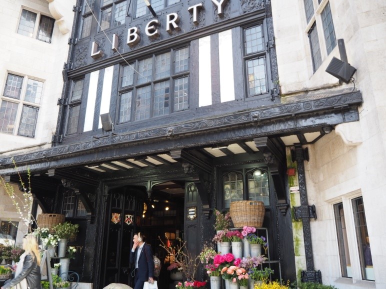 リバティ・ロンドン(Liberty)の正面入口