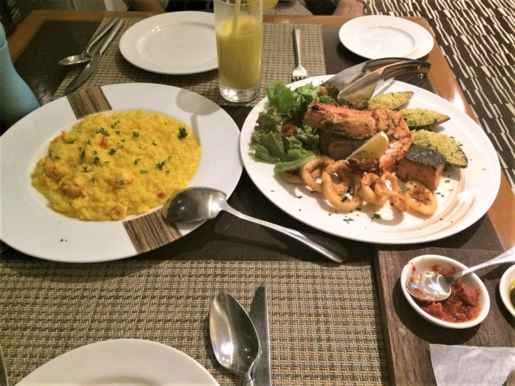 セブ島シャングリラホテル内のイタリアンレストラン、アクア(ACQUA)の料理