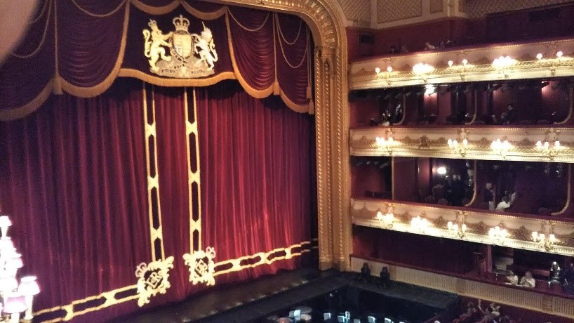 ロンドンのロイヤル・オペラ・ハウス(Royal Opera House)のバルコニー席