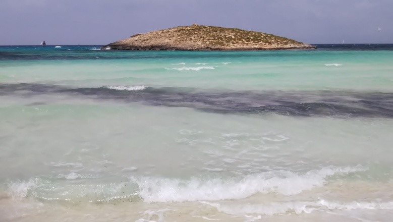 フォルメンテーラ島のプラヤ・デ・イリェタス(Playa de Ses Illetes)ビーチ