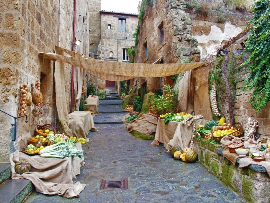 [ローマから日帰り]ボマルツォ、チヴィタ、オルヴィエート巡り Tabily