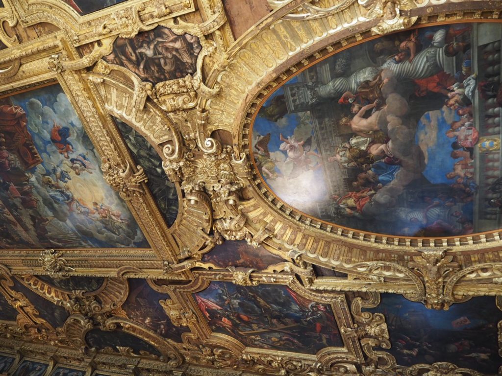 ドゥカーレ宮殿(Palazzo Ducale, Doge's Palace)の大評議会の間(Sala del Maggior Consiglio)のヴェロネーゼ作「ヴェネツィアの勝利」
