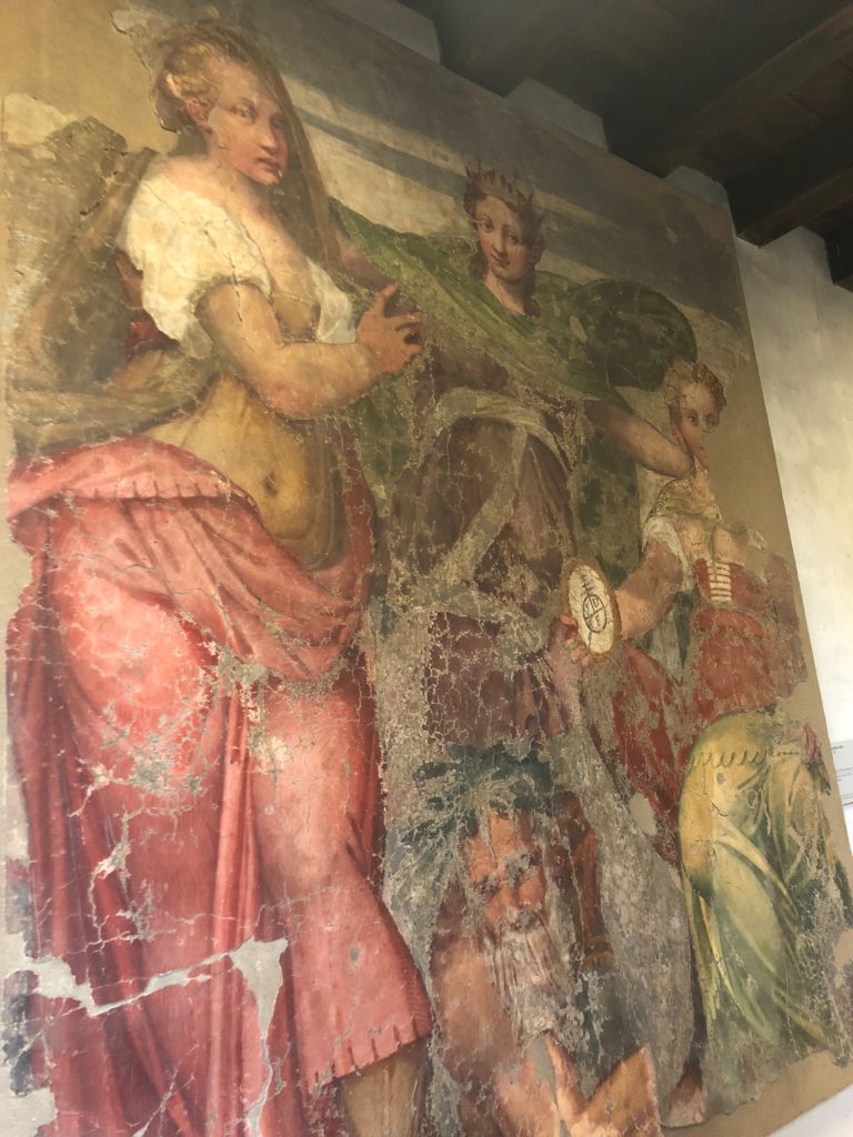 ジュリエットの墓(Tomba di Giulietta)に併設されているフレスコ画博物館のフレスコ画