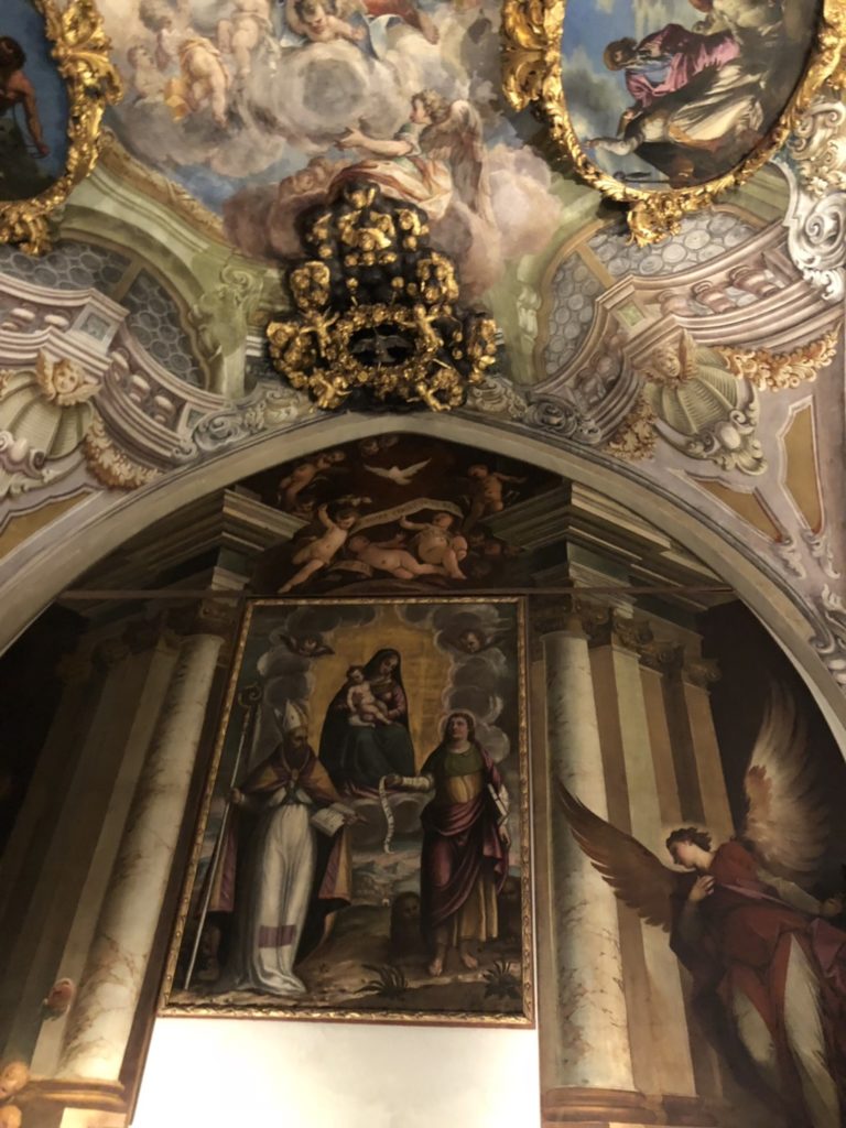 ヴェローナのアキッレ・フォルティ現代美術館(Galleria d'Arte Moderna Achille Forti)内の公証人の礼拝堂のフレスコ画
