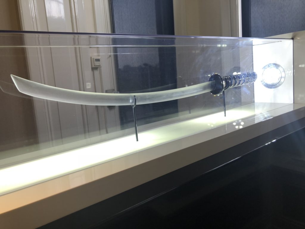アムステルダムのダイヤモンド博物館(Diamant Museum)に展示されている、日本刀
