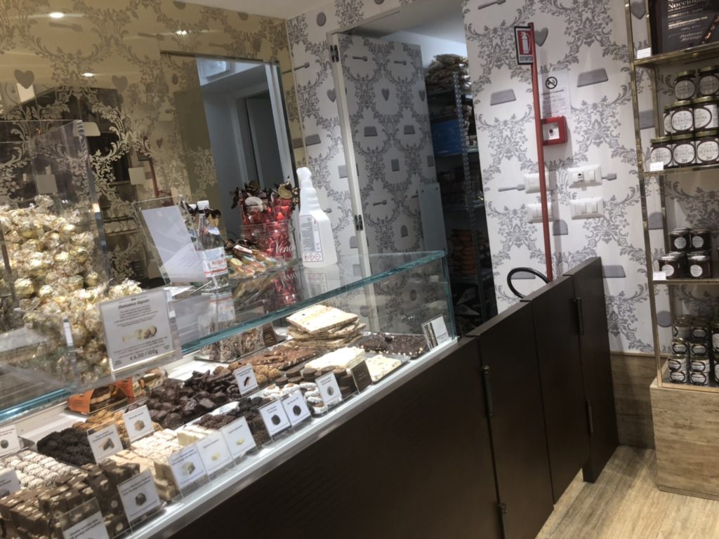 ヴェネツィアのvenchi店内で販売されているチョコレート