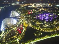 シンガポールのサンズ・スカイパーク展望デッキ(sands skypark observation deck)からの夜景