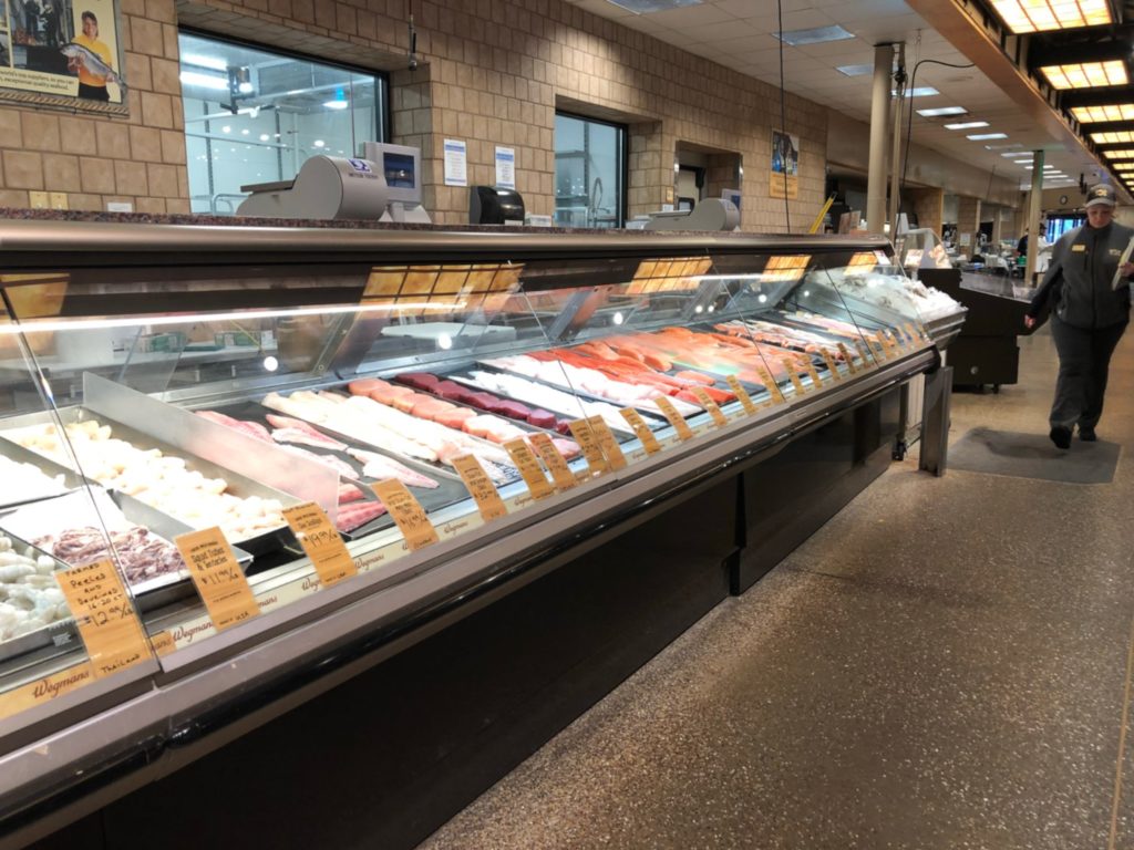 NYの高級スーパー、ウェグマンズ(Wegmans)の鮮魚コーナー