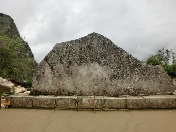 マチュピチュ遺跡の聖なる石