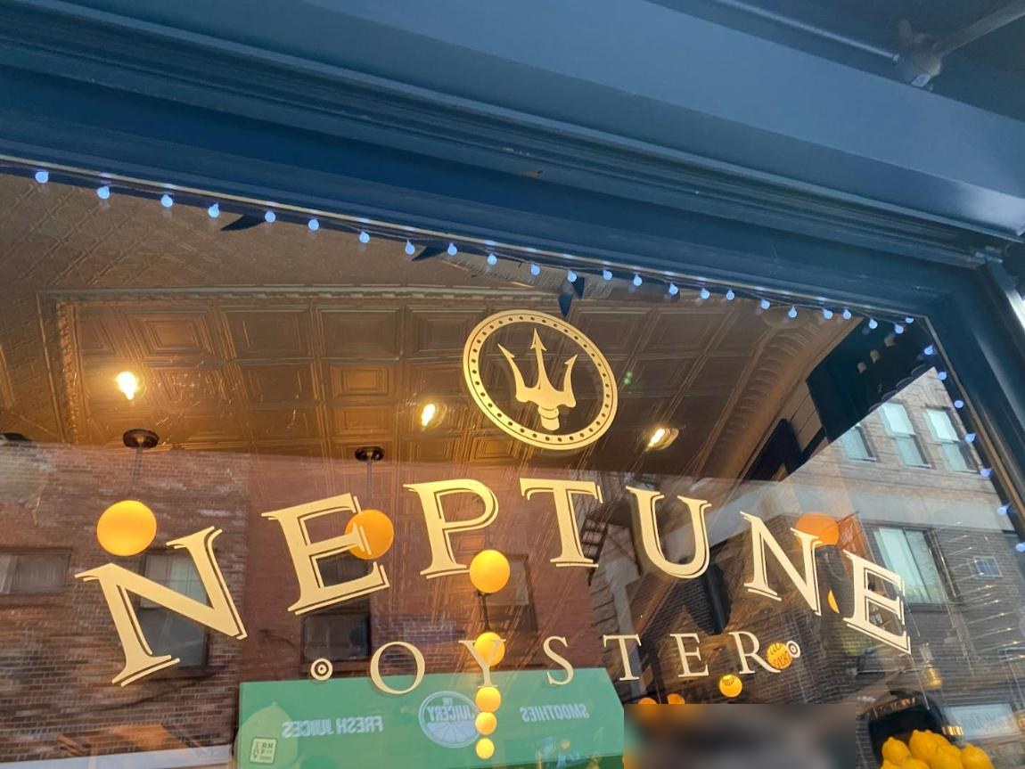 ボストン・ノースエンドにあるネプチューンオイスター（Neptune Oyster）の店先